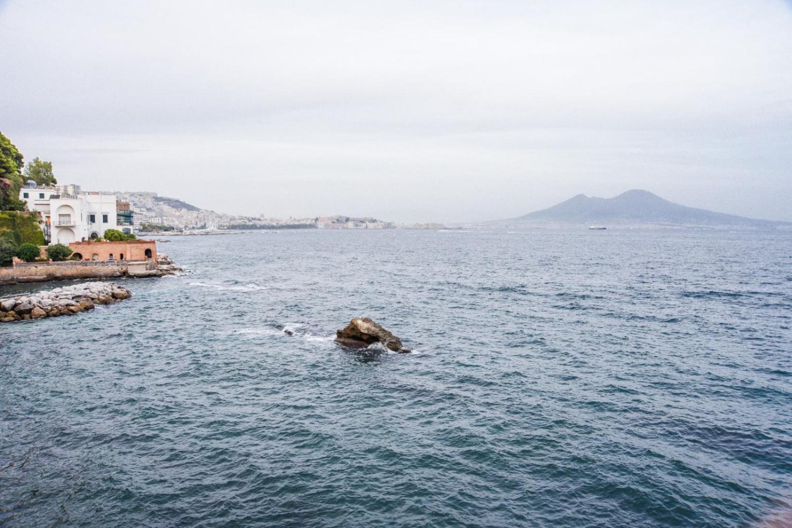 Apartamento La Casa Sul Mare Nápoles Exterior foto